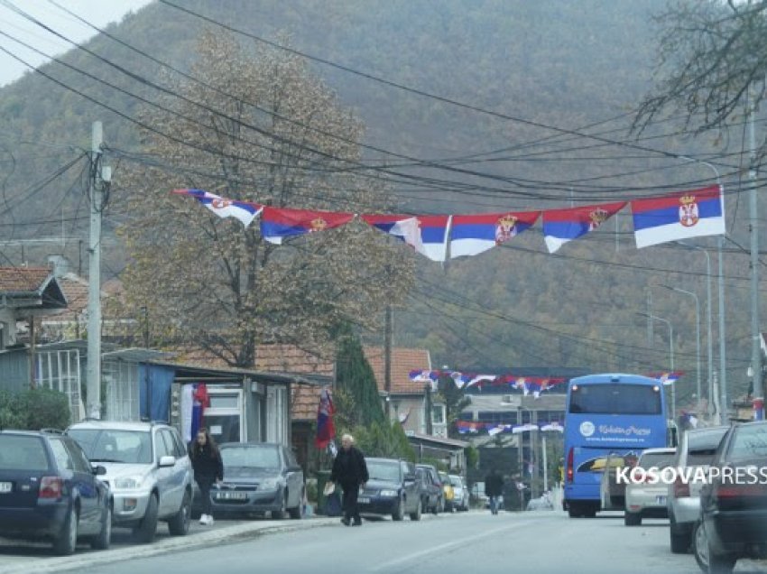 Zgjedhjet në veri, LVV kërkon fillimisht largim të masave, PDK thotë se s'do të jenë bllokues