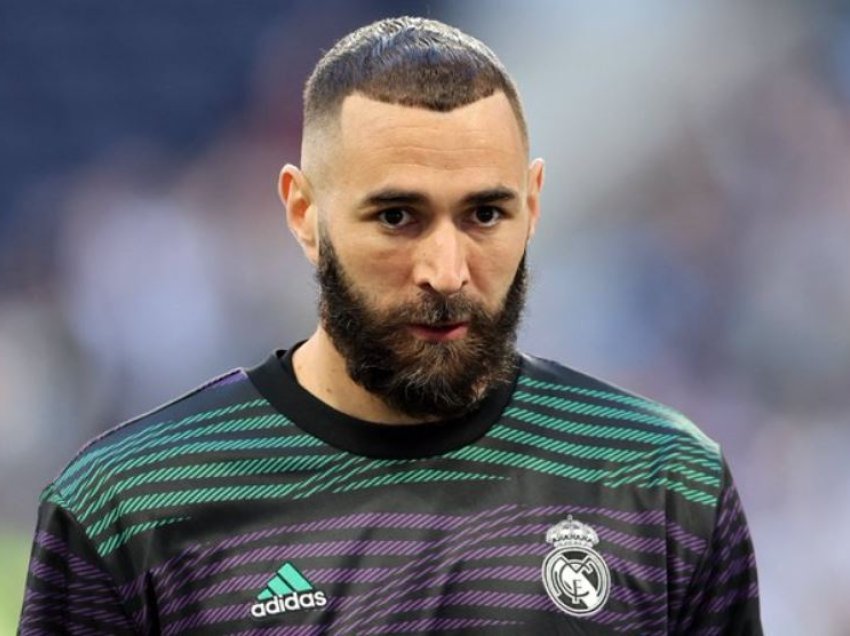 Benzema bisedon sot me Real Madrid për të ardhmen e tij