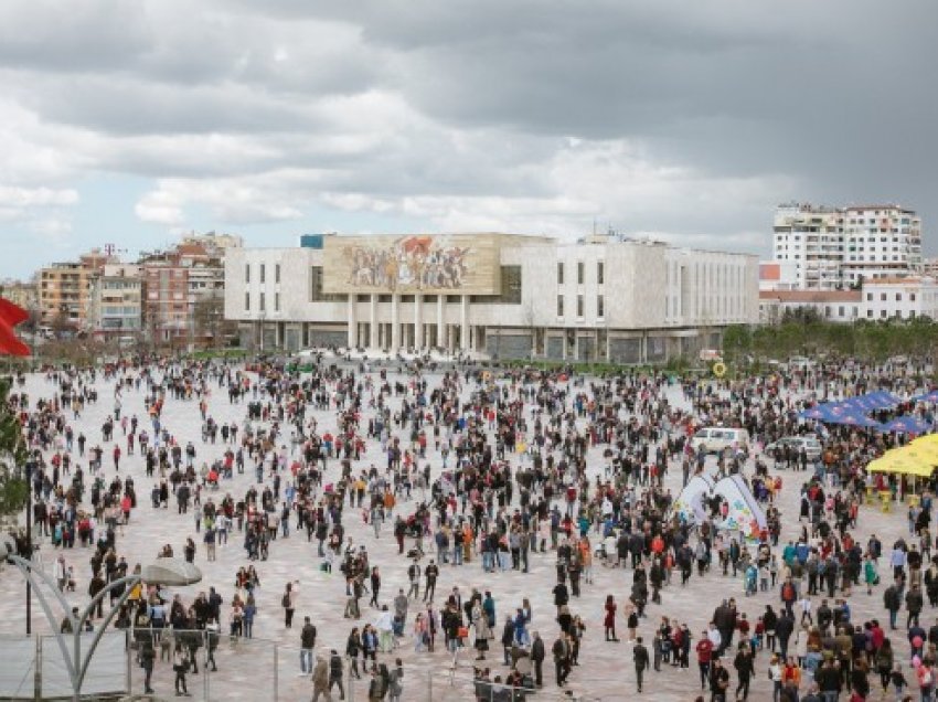 Tkurret popullsia e Shqipërisë, 32 mijë banorë më pak gjatë vitit të kaluar