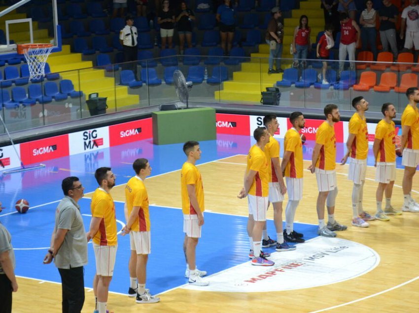 Ngjan edhe kjo, ndërpritet ndeshja e basketbollit 