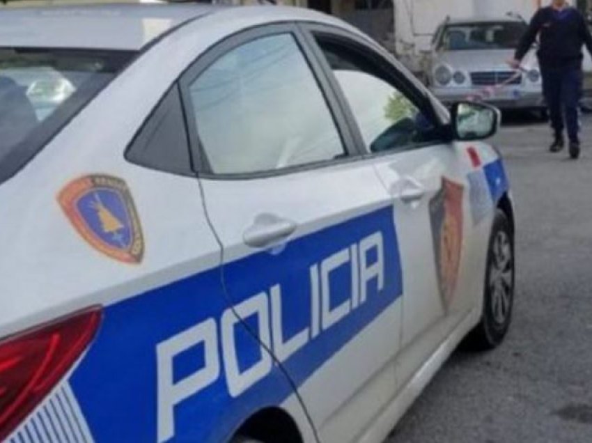 Shpërndanin lëndë narkotike në Berat dhe Kuçovë, arrestohen 4 të rinjtë, policia u gjen armë