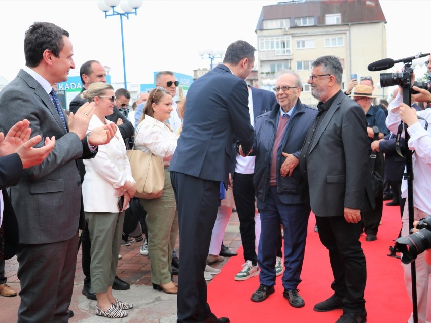 Konjufca në hapjen e Panairit të Librit: Kadare është forcë gjigante