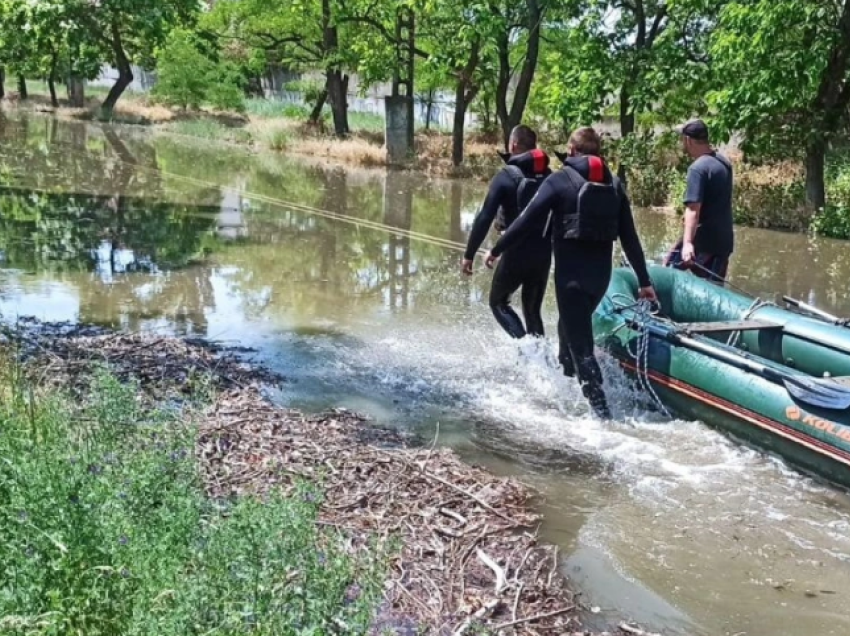 Ukraina: Rusia po bombardon Kherson pavarësisht përpjekjeve për evakuim