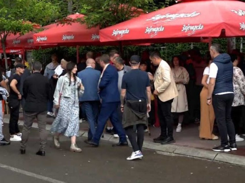 Shpërndahen protestuesit në Zveçan