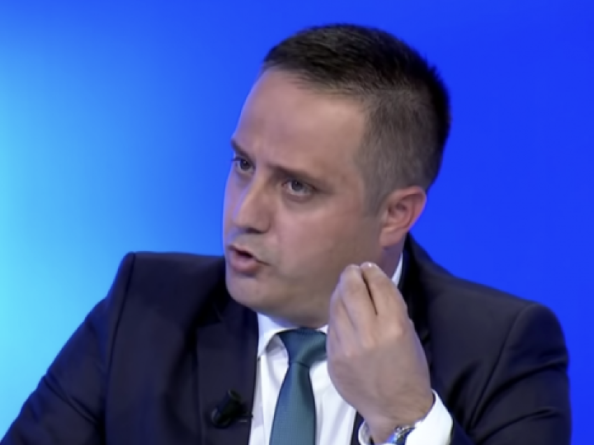 Selmanaj: Kosova në duar të padijshmëve me agjendë anti-Kosovë