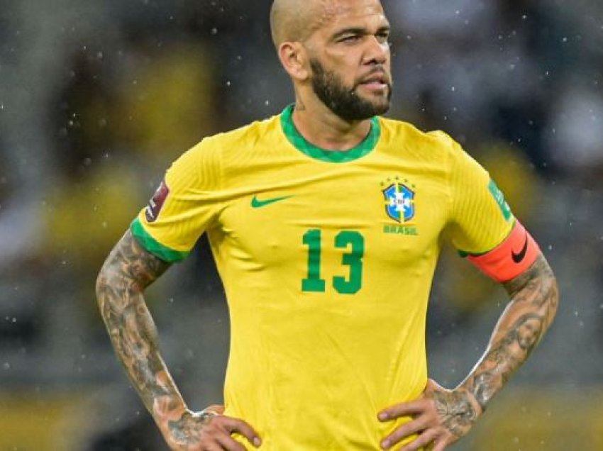 Avokatët e Dani Alves po apelojnë dhe kërkojnë sërish lirimin e tij