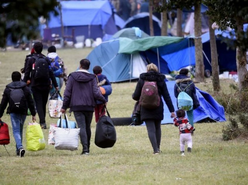 Polonia kundërshton fluksin e emigrantëve në BE