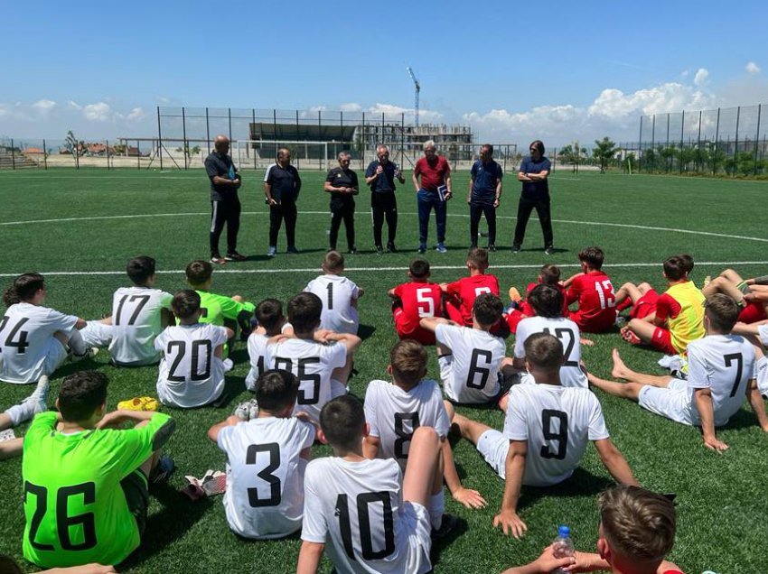 Zyrtari i lartë i UEFA-së vëzhgoi nga afër punën e FFK-së në “Elite Youth Development Programme U15” 