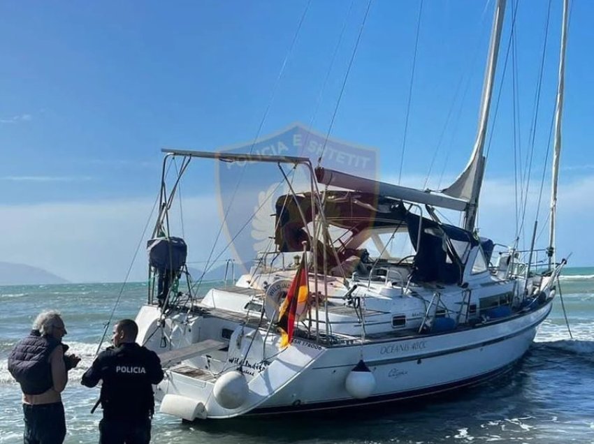 Gjendet një velierë e braktisur në portin e Sarandës, dalin detajet e para