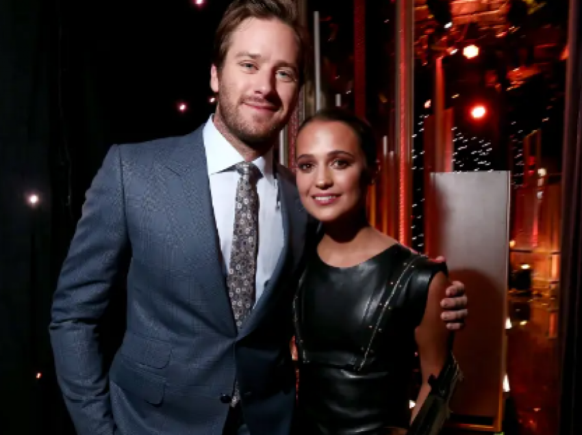 Armie Hammer dhe Alicia Vikander shihen duke darkuar së bashku në Romë