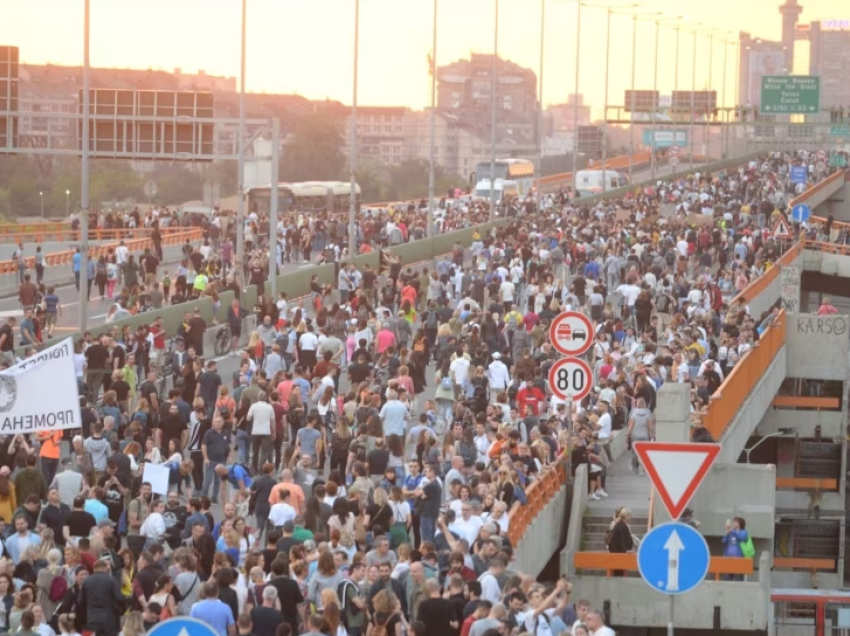 Paralajmërohet radikalizimi i protestave në Serbi