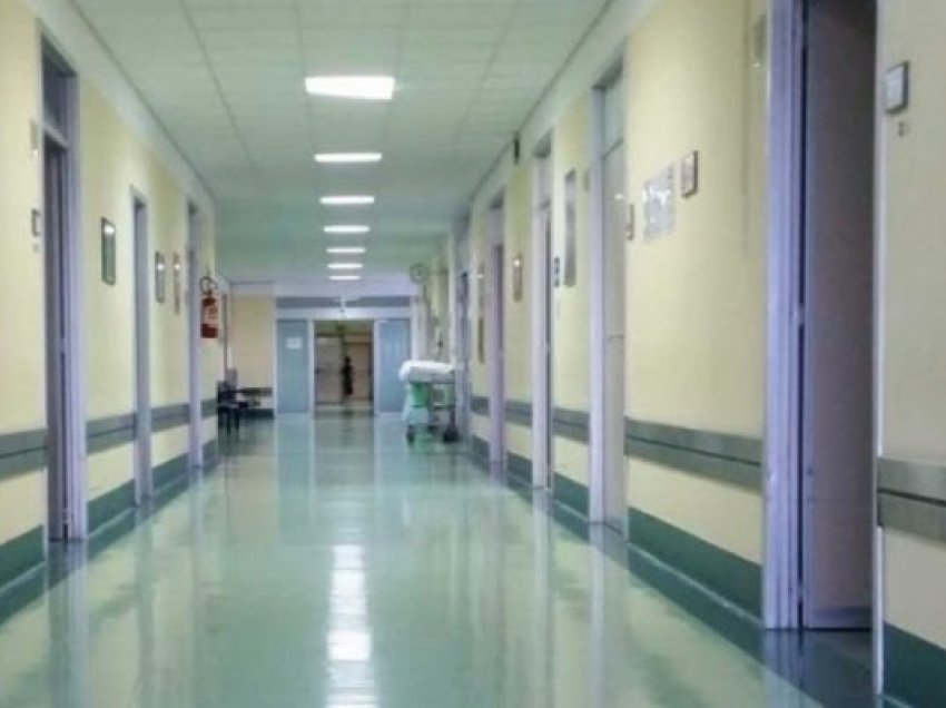 E bëri gruan për spital, arrestohet burri në kryeqytet