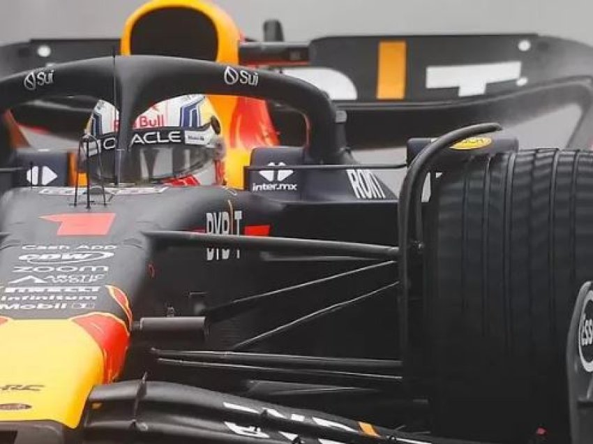 Verstappen i magjishëm edhe në shi