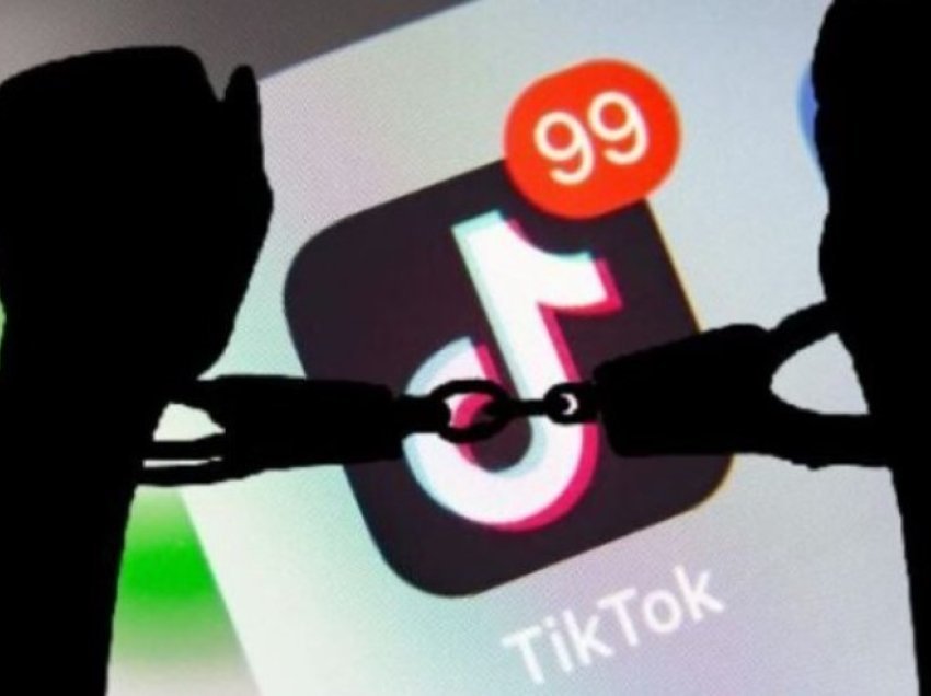 Gjakovari hap llogari ‘rreme’ në TikTok, publikon fotot intime të ish të dashurës së tij