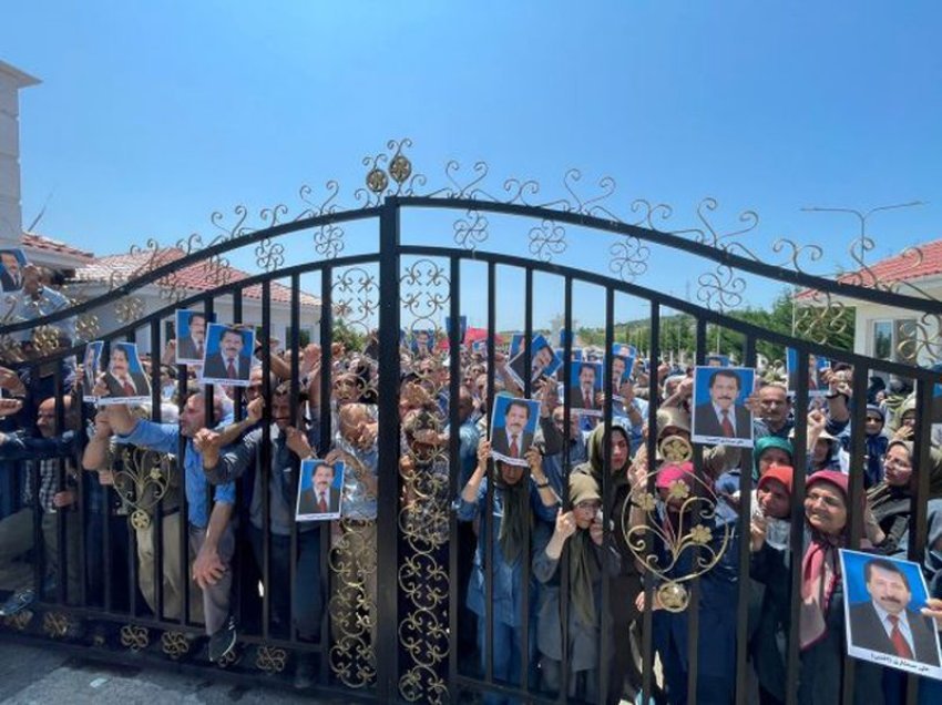 “Thika ka vajtur atje ku nuk mban më”/ Kontrolli i policisë në MEK, çfarë po paralajmëron avokati Beqiri?