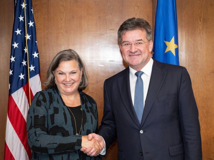 Nuland: Kosova dhe Serbia t’i ulin tensionet dhe ta zbatojnë marrëveshjen, e mbështesim planin e BE-së për zgjidhjen e krizës