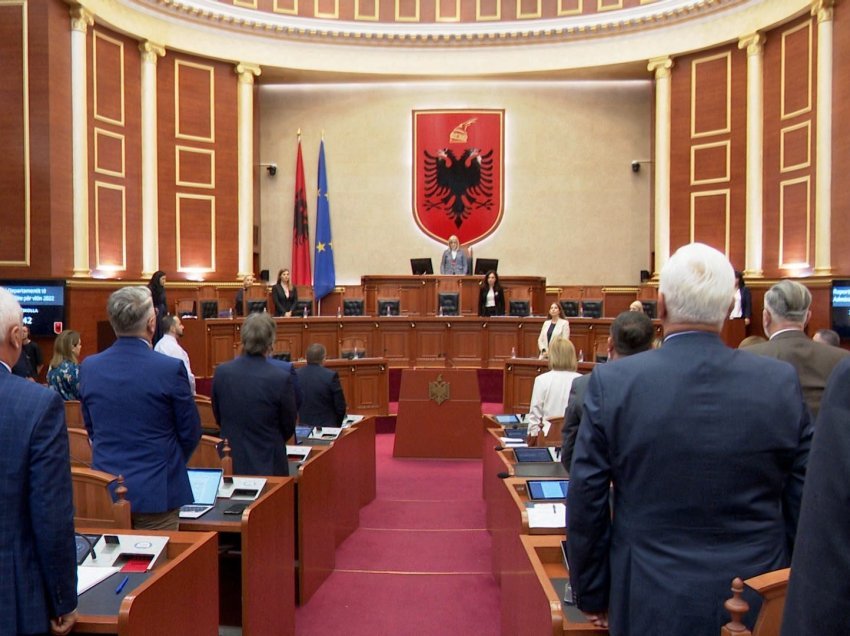 Sot Parlament, çfarë do të diskutohet në seancë plenare