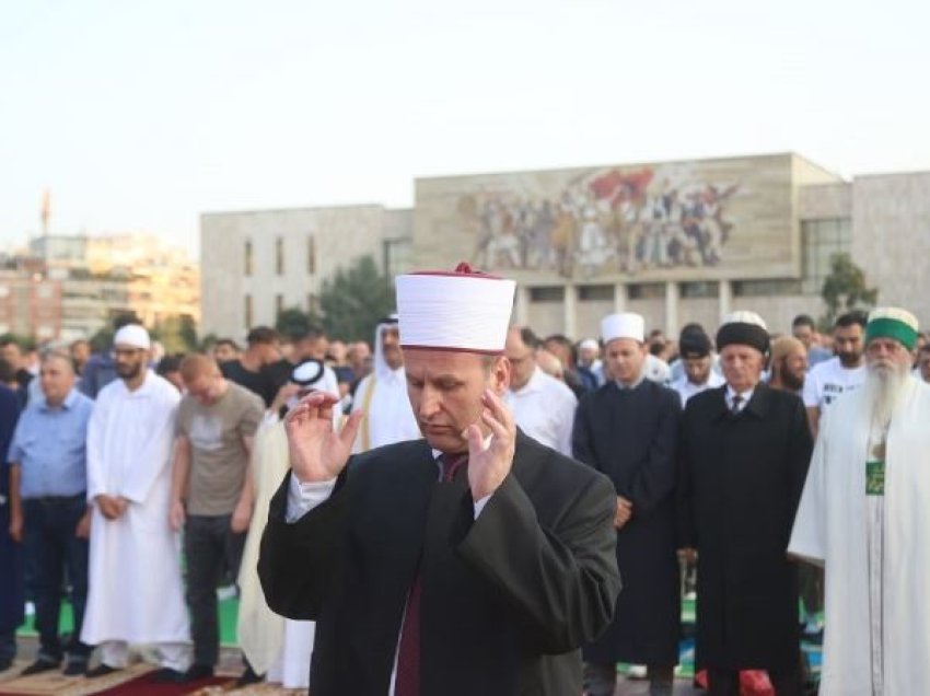 Kurban Bajrami, urimi i kreut të KMSH: Dita të bëhemi më miqësor e solidarë me njëri-tjetrin! Lutemi që Kosova të gjejë durimin