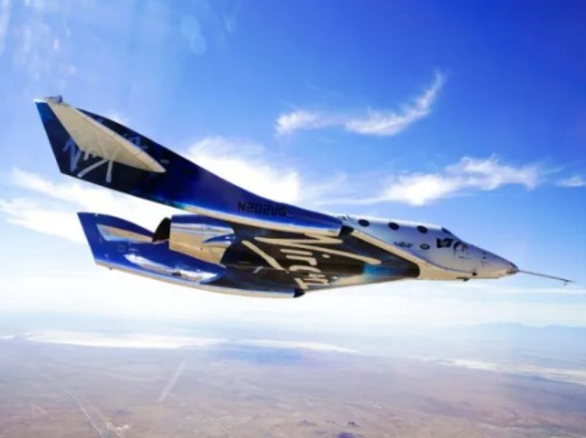 Fluturimi i parë komercial në hapësirë i Virgin Galactic do të fillojë sot