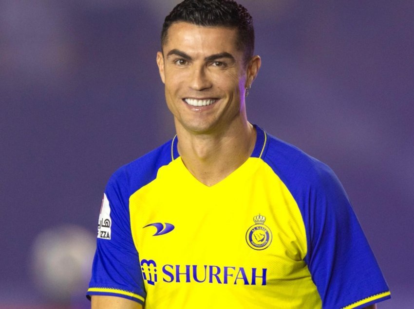 Ronaldo me trajner të ri te Al Nassr