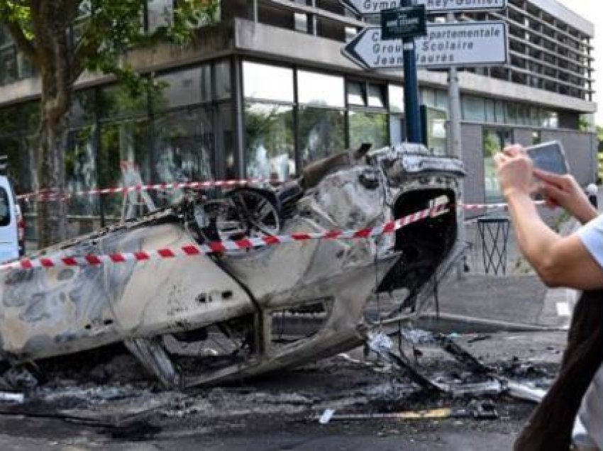 Nata e tretë e protestave, Macron braktis samitin e BE-së: Dhuna e pajustifikueshme