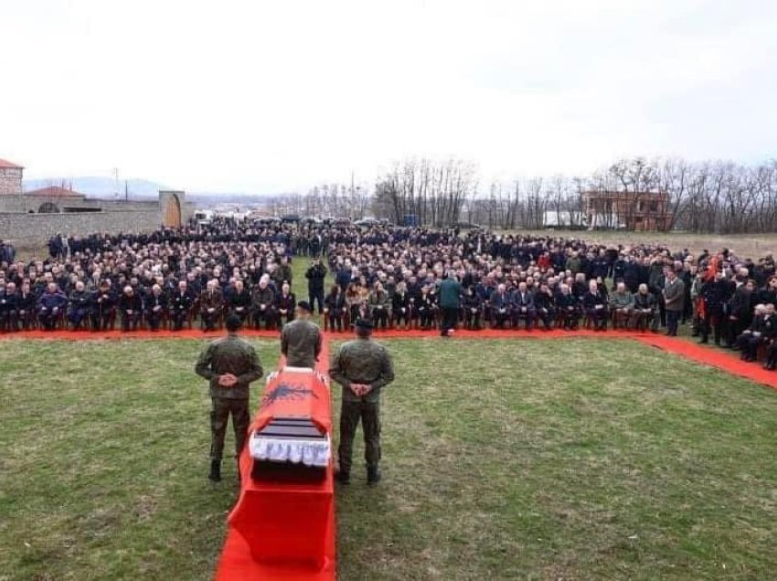 Bekim Haxhiu: Agron Haradinaj frymëzoi të rinjtë që të luftojnë për lirinë e vendit