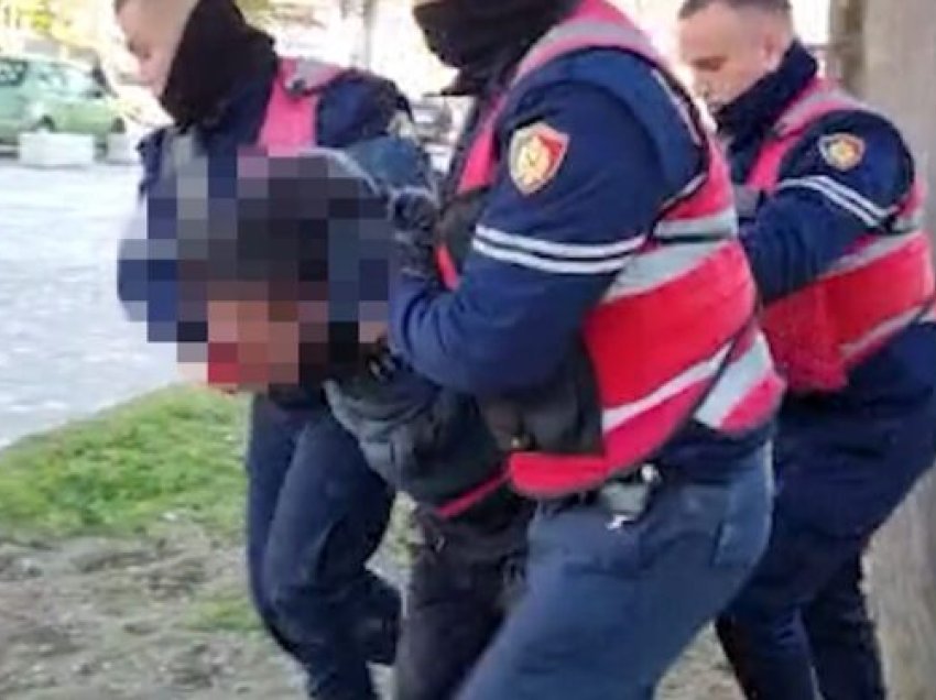 Shantazhoi dy adoleshente me video intime, arrestohet 27-vjeçari në Mallakastër