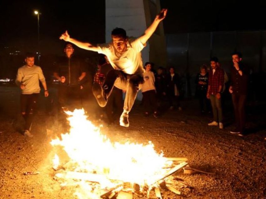 Festivali i Zjarrit në Iran/ 11 të vdekur dhe mbi 3 mijë të plagosur