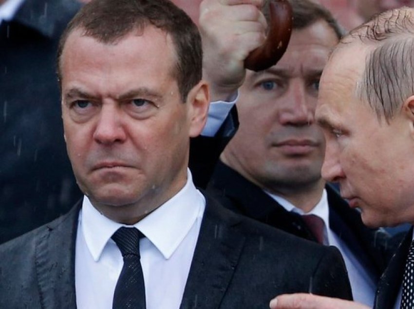 Medvedev kundërpërgjigjet për urdhërarrestin ndaj Putinit