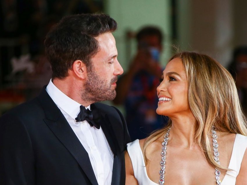 JLo dhe Ben Affleck do të ribashkohen për një film pas 20 vjetësh 