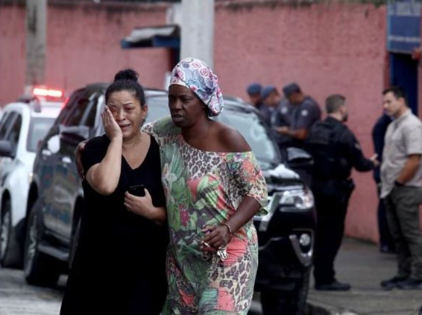 Sao Paolo: 13-vjeçari vret me thikë mësuesen e tij, i plagos edhe pesë persona të tjerë