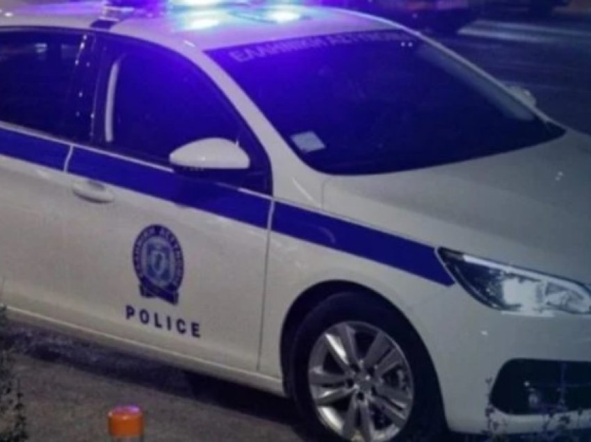 Vidhnin naftë dhe lopë, arrestohen 3 shqiptarë në Greqi