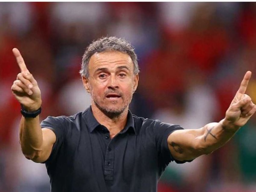 Luis Enrique “i mbyll derën” Brazilit