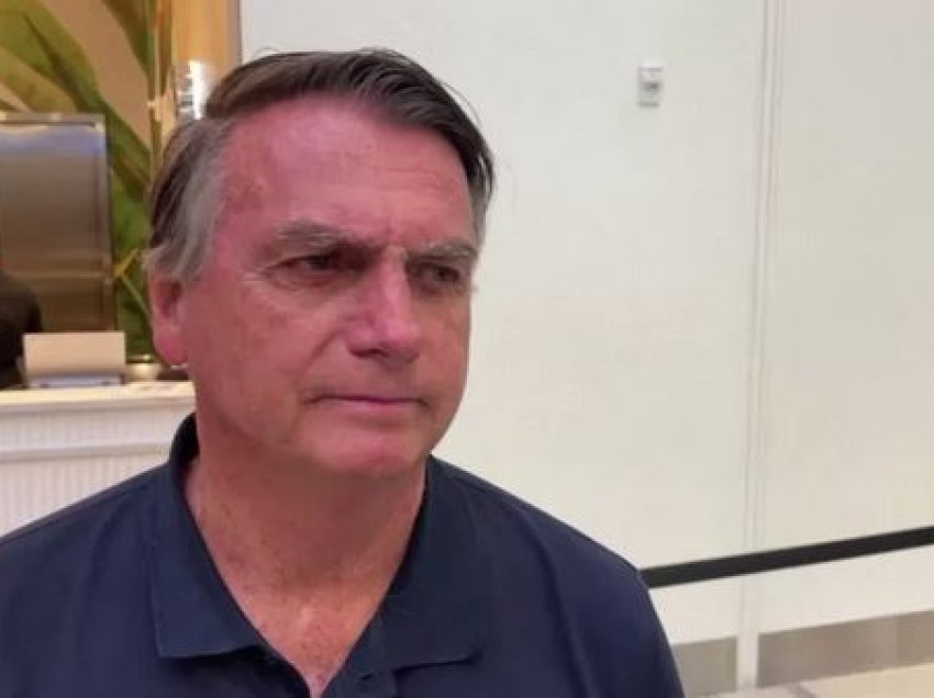 Jair Bolsonaro kthehet në Brazil për herë të parë që nga trazirat e 8 janarit