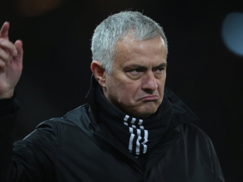 ​Mourinho refuzon Chelsean