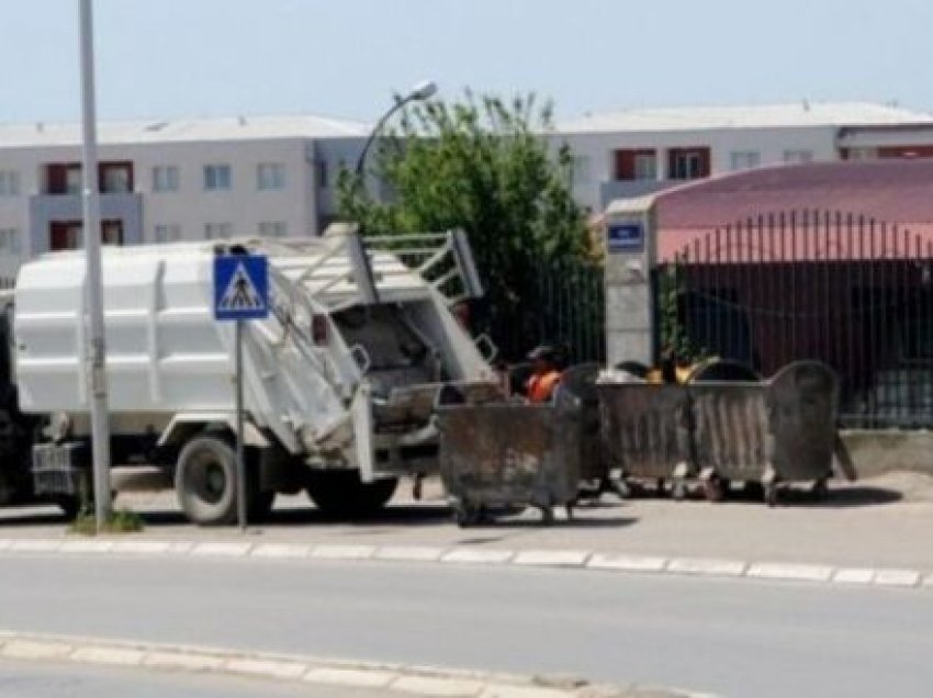 “Erdhën bërllokgjitë”, dy punëtorët e Pastrimit rrëfejnë për vështirësitë dhe ofendimet që i marrin