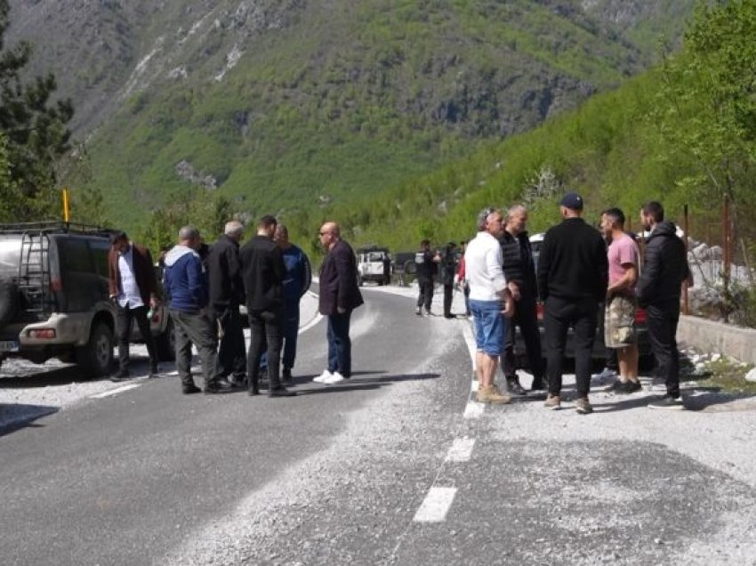 Thethi pa energji elektrike, protestojnë banorët e zonës dhe turistët