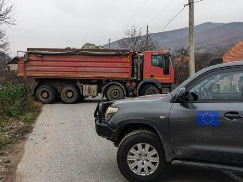 “Rebelim i serbëve në komuna veriore”, njohësit e sigurisë “japin alarmin’/ Ja në dorë të kujt janë trazirat në veri