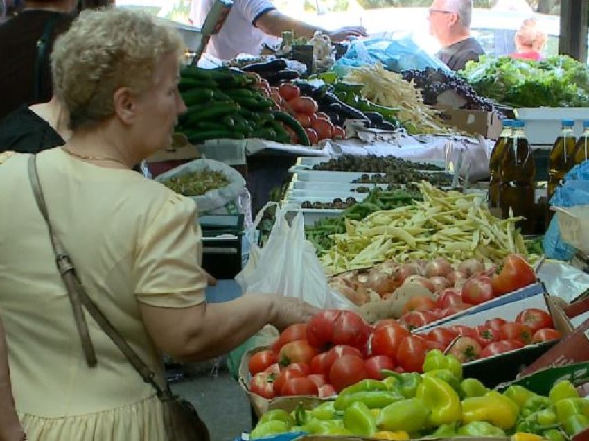 Çmimet e ushqimeve të shportës/ Në prill u rritën nga 3.4% deri në 15%