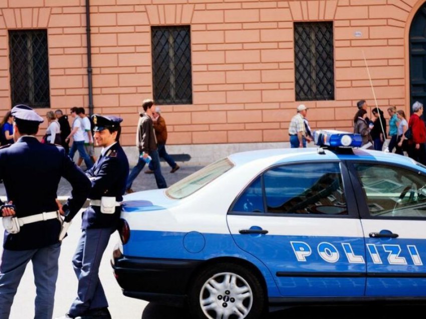 Shkoi në Sardenjë të Italisë për vizitë zyrtare, kryetari i qytetit polak bie nga dritarja e katit të katër të hotelit – humb jetën