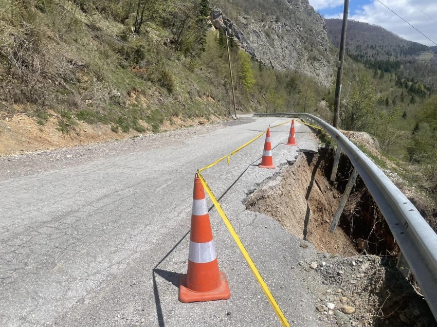 Dëmtohet rruga Pejë-Rugovë, deputeti Dreshaj i bën apel qeverisë: Reagoni sa nuk është bërë vonë 