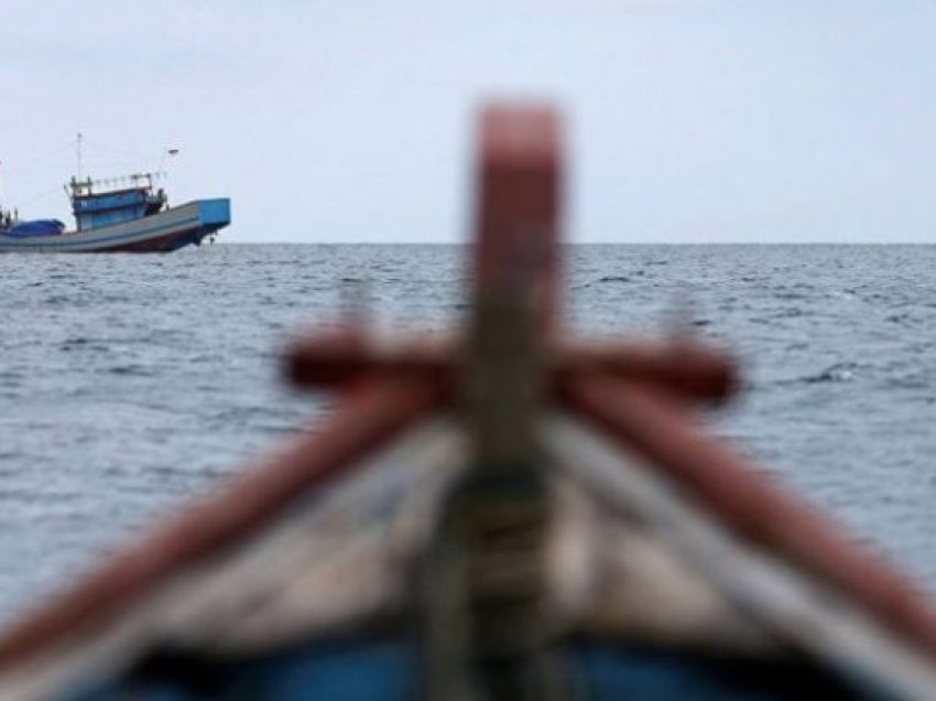 Në vend të peshkut, peshkatari tunizian gjen trup foshnje