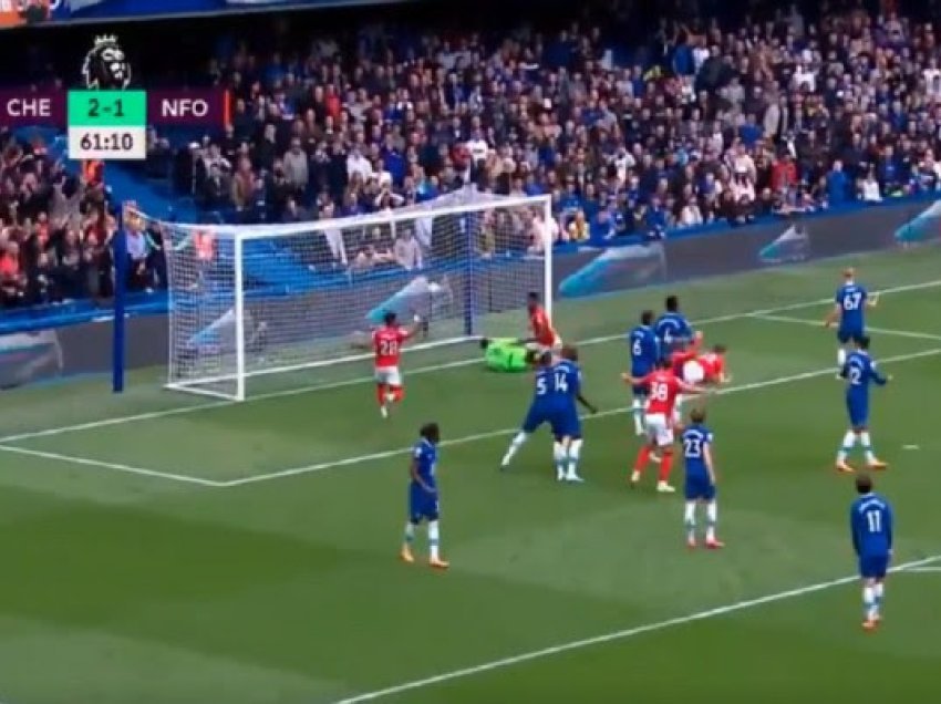 Chelsea kalon në epërsi, Nottingham barazon rezultatin