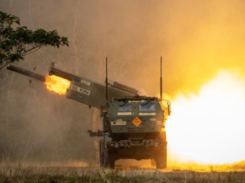 Polonia pranon sisteme HIMARS, do t’i dislokojë pranë kufirit me Rusinë