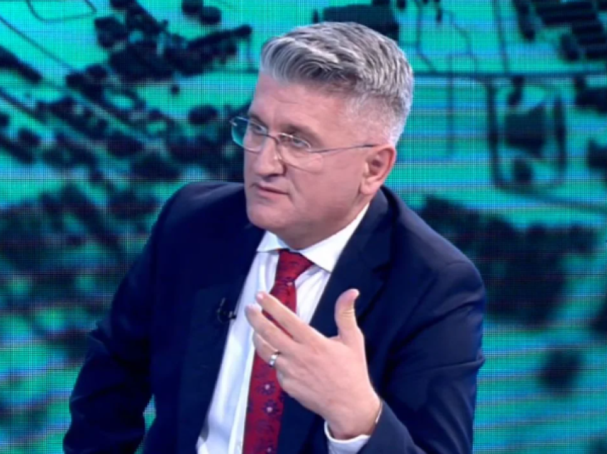 “Berisha të mos varrosë krijesën e vetë”/ Gjekmarkaj për fatin e PD-së: Nuk është momenti për forume, duhet reflektim i thellë