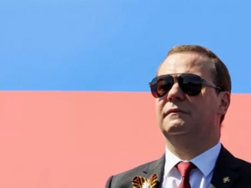 Ish-kryeministri rus Dmitry Medvedev vjen përsëri me komente nxitëse, pretendon se vendet baltike i përkasin Rusisë