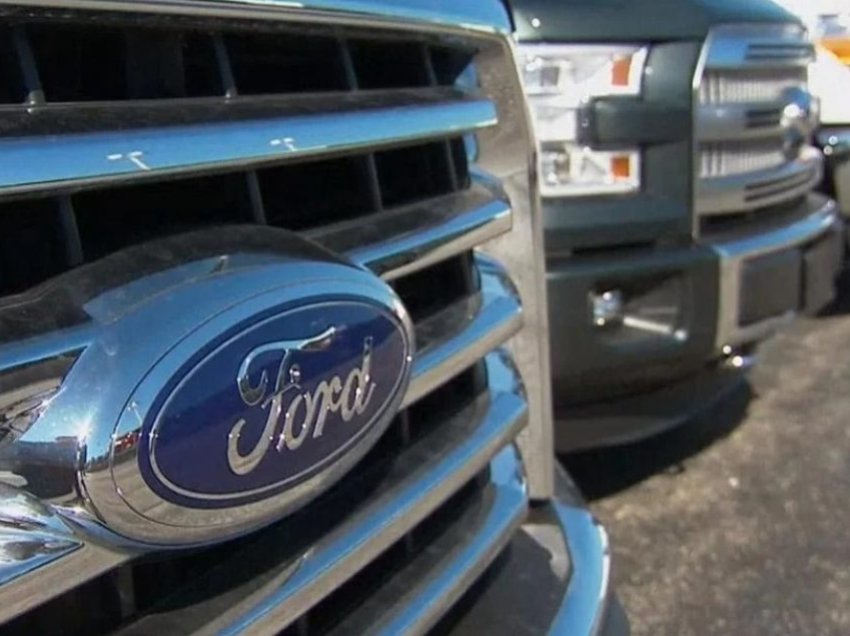 Ford tërheq 310,000 kamionçina për të rregulluar problemin me “airbag”-un e përparmë të shoferit