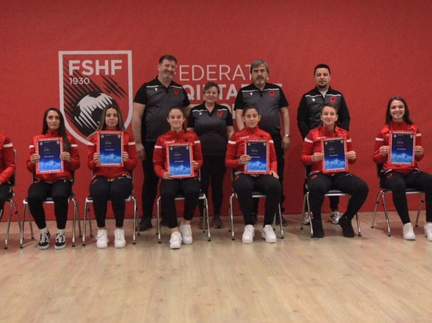 Tetë futbollistet e Kombëtares A marrin licencën e trajnerit UEFA B