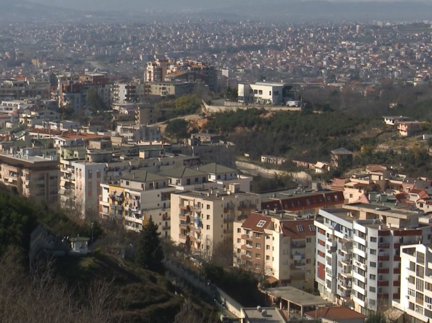 Rihapen aplikimet, pronat e lira iu kthehen ish-pronarëve pa kufizime. Çfarë parashikojnë dy vendimet