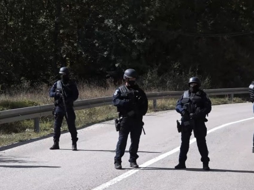 ​Policia ndërhyn për t’i shpërndarë protestuesit në Zveçan